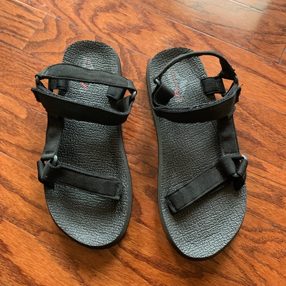 Notiv 8 Men’s Black Sandals